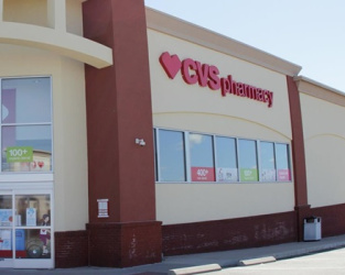 CVS Health nombra nuevo consejero delegado a David Joyner tras el cese de Karen Lynch