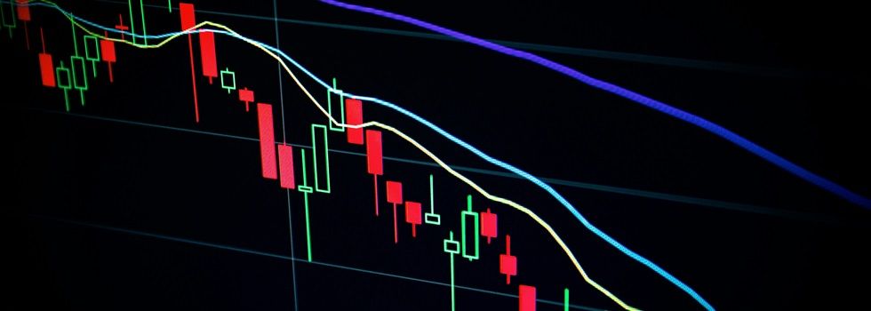 Grifols lidera las caídas del Ibex 35 con un descenso del 5% tras un nuevo ataque bajista